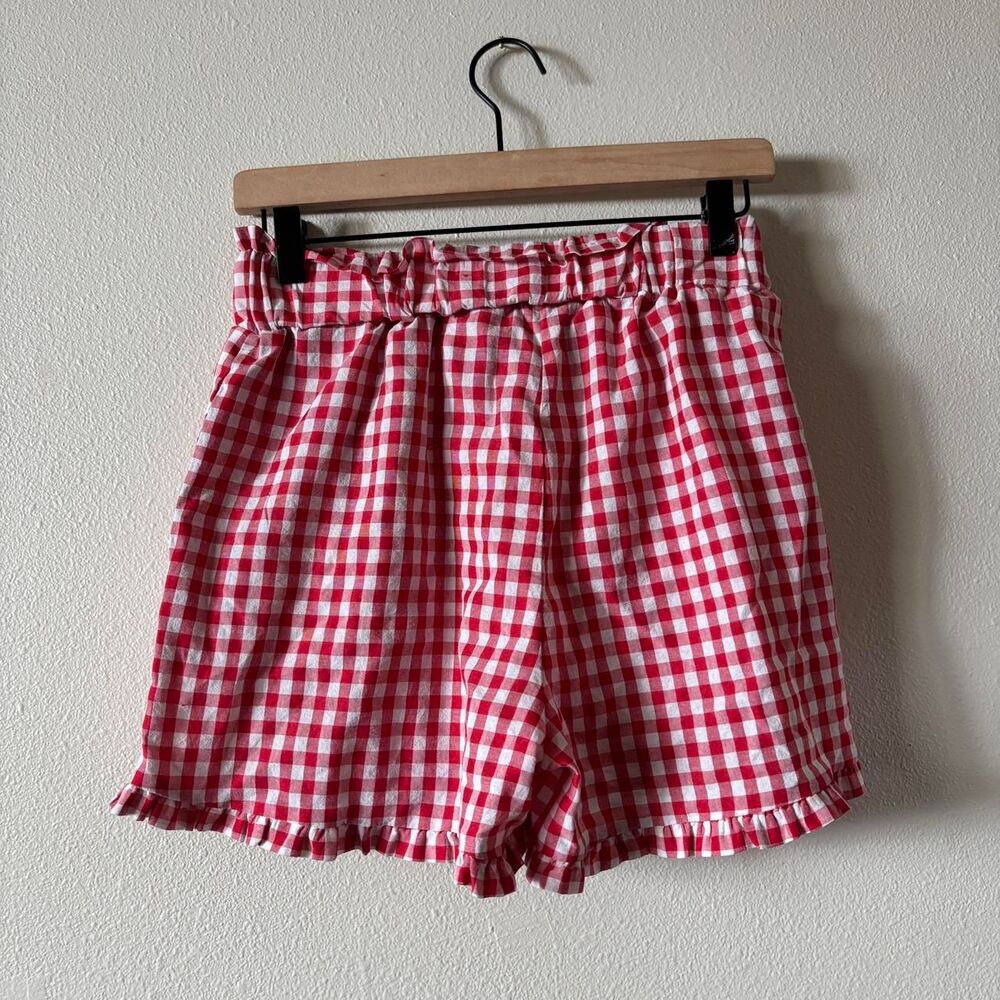 Red and white gingham shorts with ruffle hem size medium